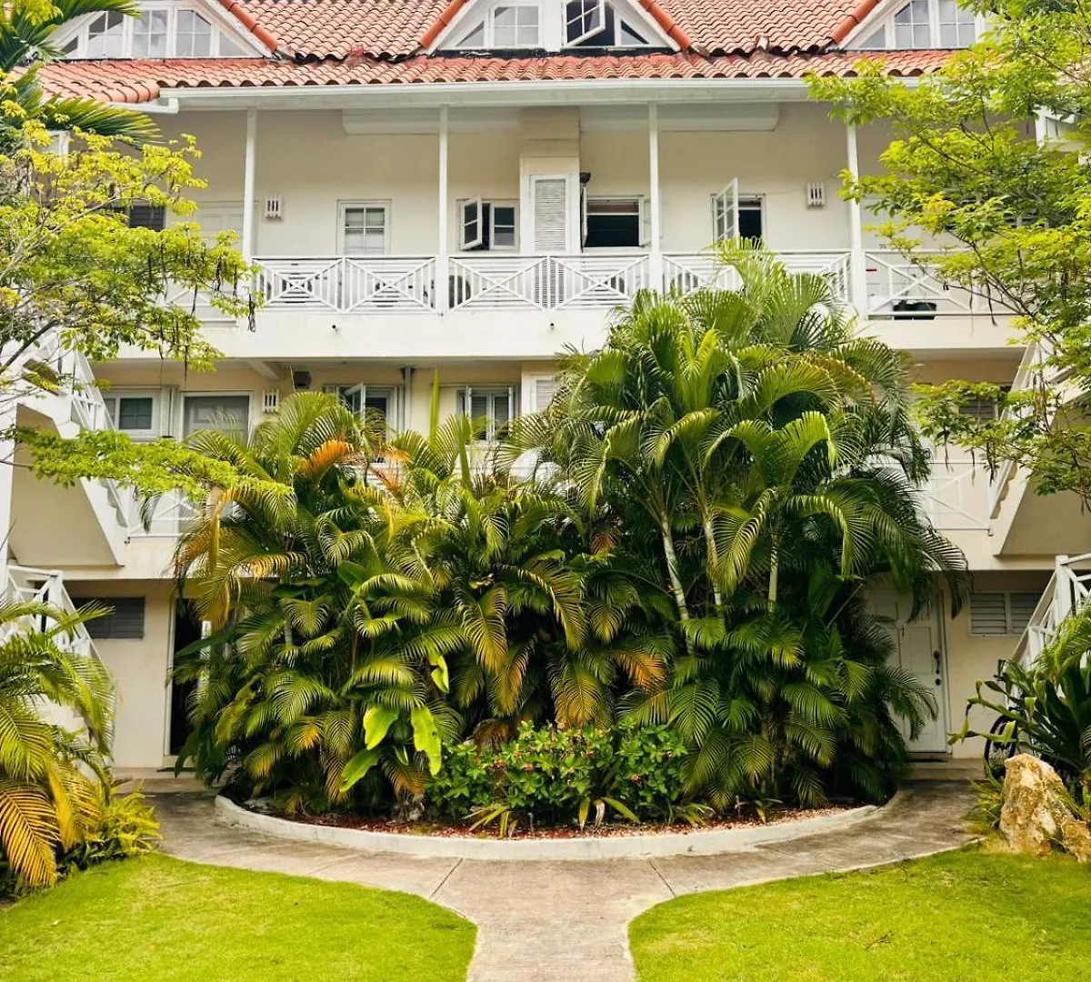 Luxury Waterfront Villa Jamaica مونتيغو باي 0*,